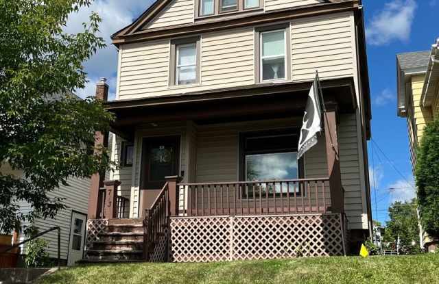 3+ Bedroom / 2 Bath Single Family Home! photos photos