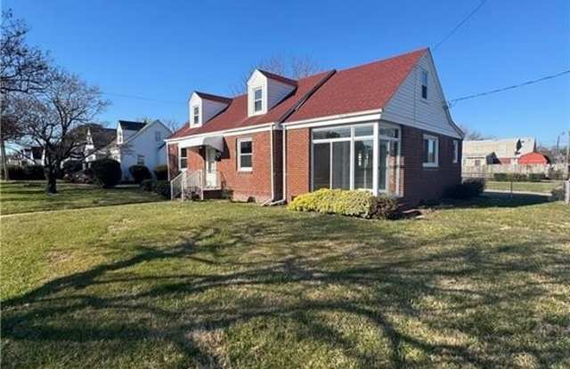 988 Albert Avenue photos photos