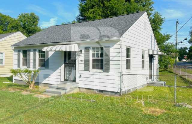 2131 Woodbine Avenue - 2131 Woodbine Avenue, Knoxville, TN 37917