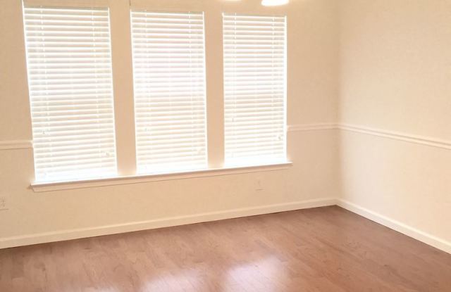 105 Hollinger Way Gallery 3