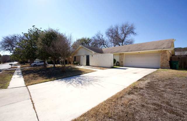 Charming 4 Bedroom 2 Bathroom Northeast Side Home photos photos