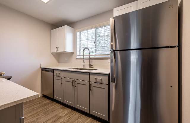 1202 Pearl Gallery 3