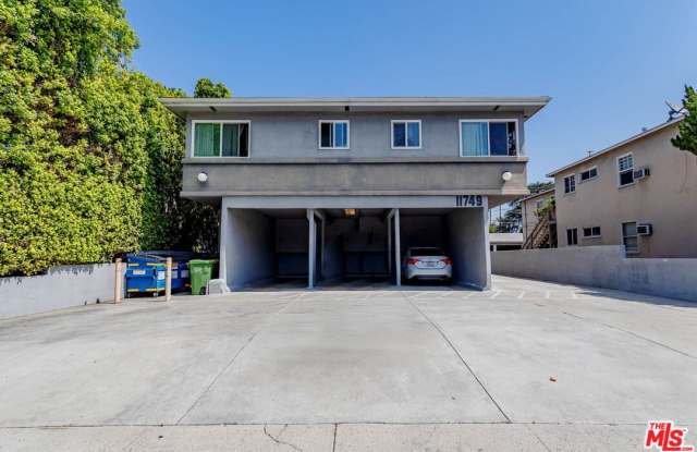 11749 Riverside Dr Gallery 2