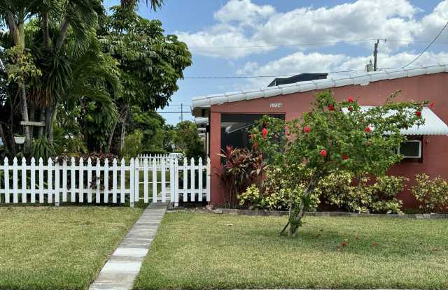 1734 Fletcher Street photos photos