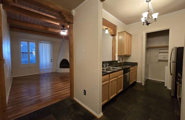 1405 Vegas Verdes #D109 Gallery 4