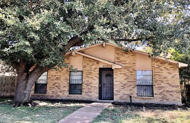 6312 North Jim Miller Road Gallery 2