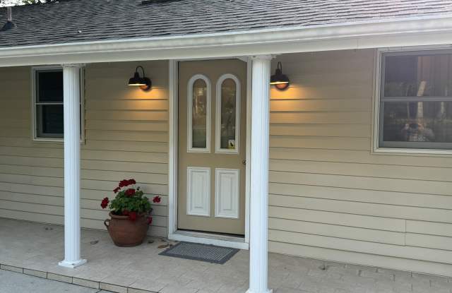 234 Amherst Lane Gallery 3