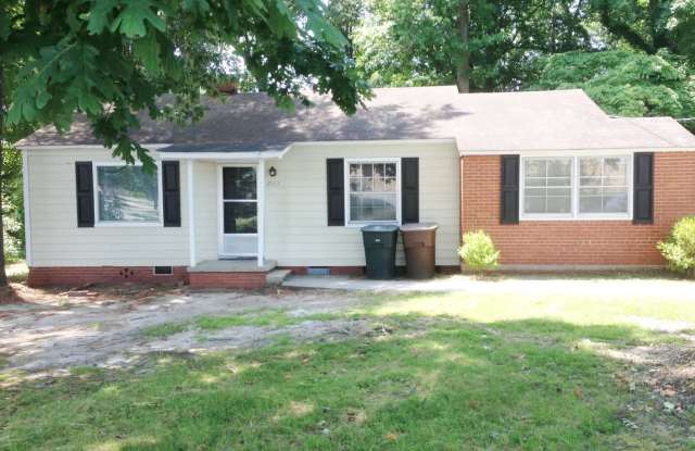 Four Seasons Area, 3 Bedrooms Plus Office, Fire Place, Convenient to Mall  Interstates. photos photos