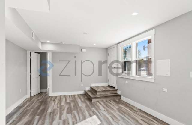 1701 Broadway Gallery 2