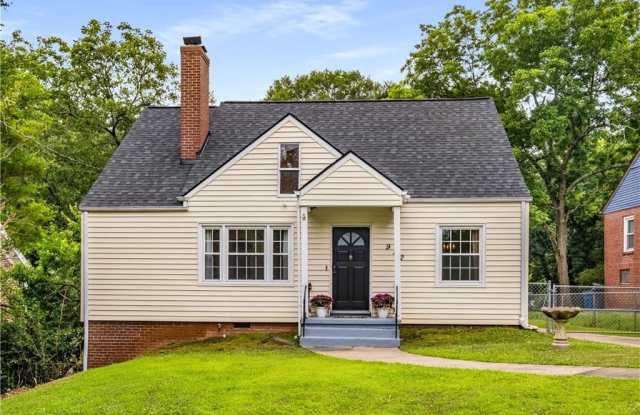 952 Winburn Drive - 952 Winburn Drive, East Point, GA 30344