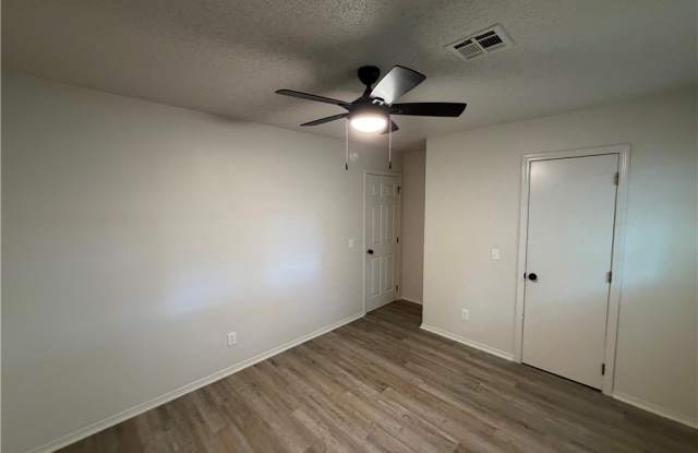 4003 Carol Place Gallery 3