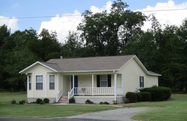 611 Windcrest Dr photos photos