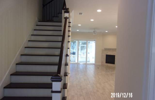 1949 Amelia Oaks Dr Gallery 3