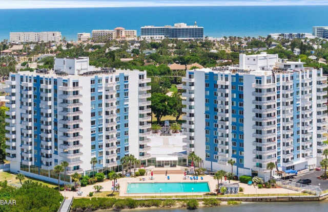 Stunning 2 bed 2 bath condo with terrific views photos photos
