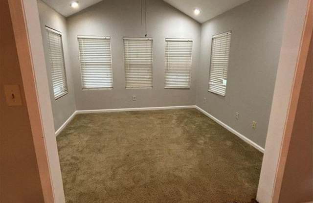 5340 Albright Drive Gallery 3