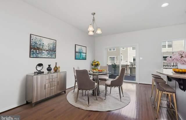 3550 SPRIGG Street S Gallery 4