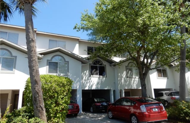 129 YACHT CLUB LANE - 129 Yacht Club Lane, Tierra Verde, FL 33715