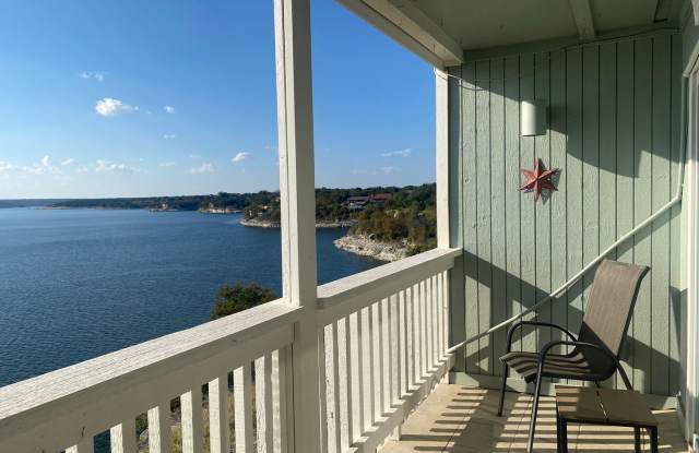 STUDIO CONDO WITH A MILLION DOLLAR LAKE VIEW photos photos STUDIO CONDO WITH A MILLION DOLLAR LAKE VIEW photos photos