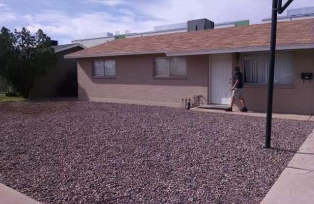 1130 W 9th St - 1130 West 9th Street, Tempe, AZ 85281