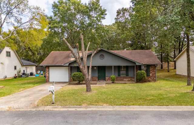 Updated House for Rent in Maumelle – Spacious Yard Modern Upgrades photos photos Updated House for Rent in Maumelle – Spacious Yard Modern Upgrades photos photos