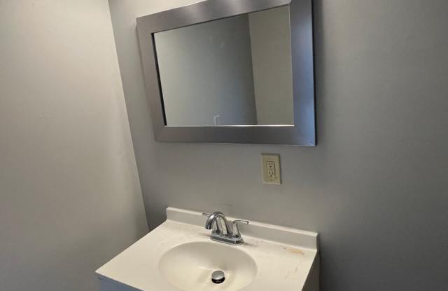 Cudell 4 Bedroom - Single Family Rental Gallery 4