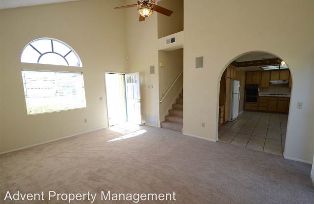 2422 Lake Forest Gallery 4
