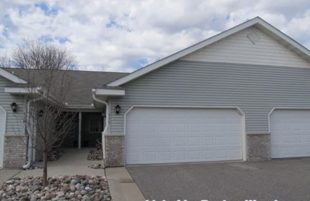 757 Rockford Avenue E - 757 Rockford Avenue East, Delano, MN 55328