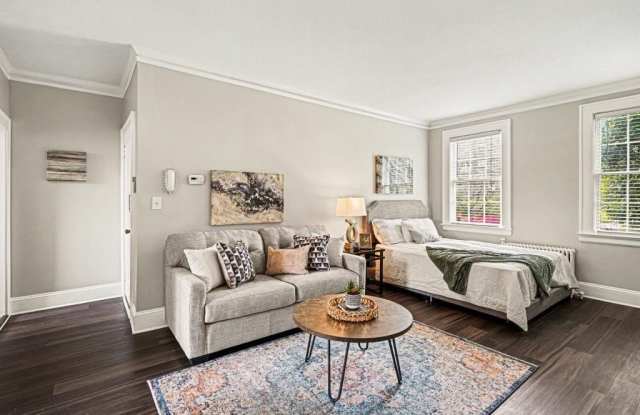 21 Peachtree Memorial Drive NW Gallery 2