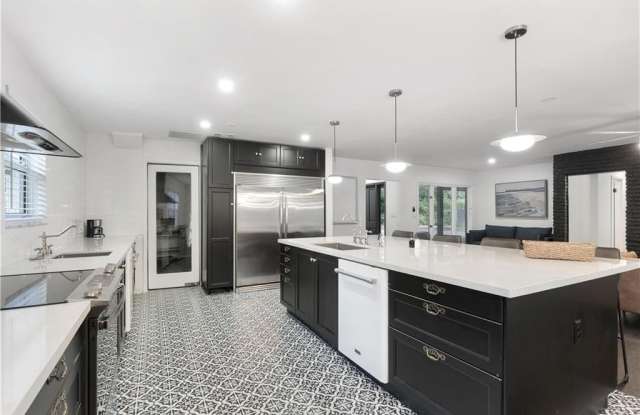 5840 SW 37th Ave - 5840 Southwest 37th Avenue, Dania Beach, FL 33312
