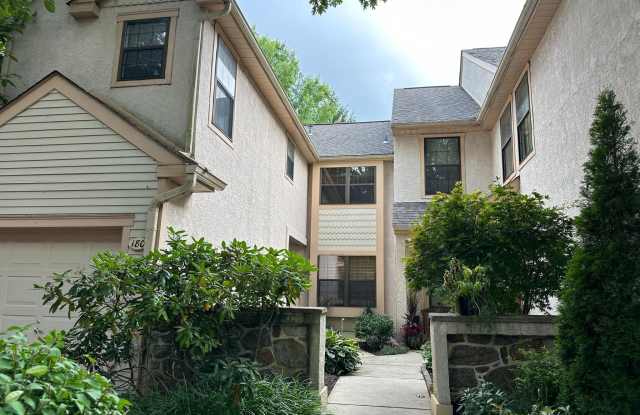 180 MANSION HOUSE DRIVE - 180 Mansion House Drive, Chester County, PA 19382