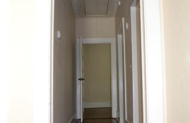 829 Meadow Street Gallery 3