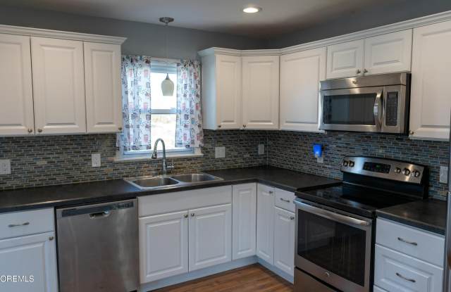 6 Reno Court - 6 Reno Court, Ocean County, NJ 08005