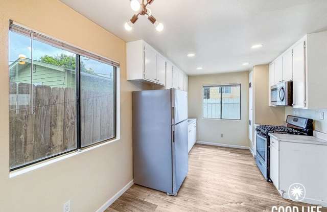 4379 McClintock St photos photos