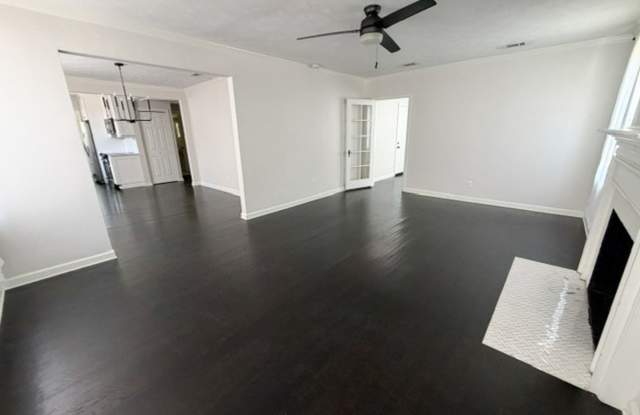 4743 Kerle St Gallery 4