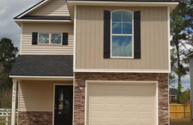 Charming 3-Bedroom Home with Fenced Backyard & Community Playground Gallery 1