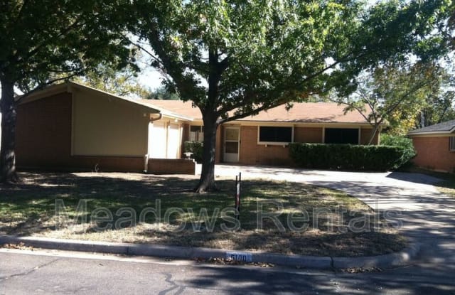 5100 Lakemoor Dr - 5100 Lakemoor Drive, Waco, TX 76710