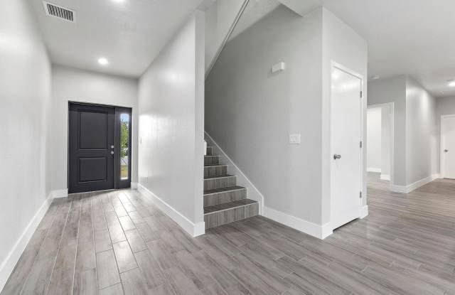 1351 SW Don Court Gallery 2