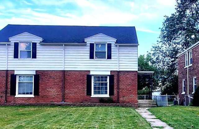 320 Beacon Place - 320 Beacon Place, Munster, IN 46321