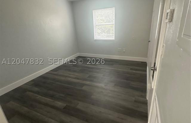 1208 Salzedo St photos photos