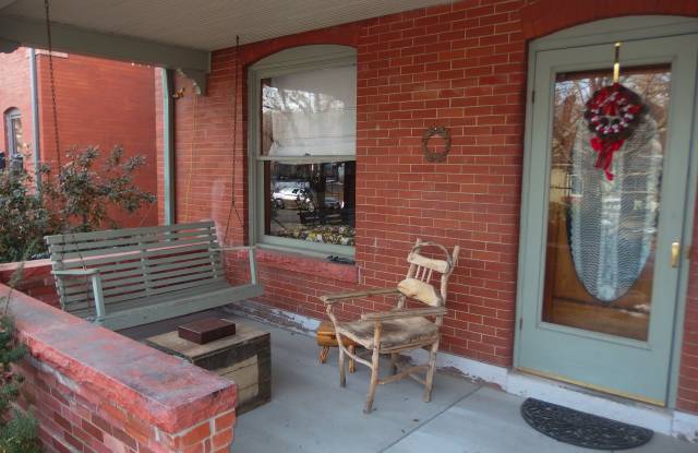 1111 Clayton St Gallery 3