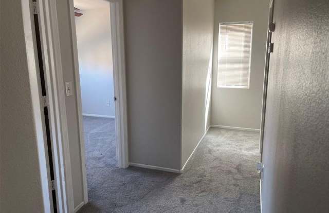 Charming 2 Story Home! Gallery 4