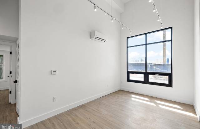 15 GIRARD STREET photos photos
