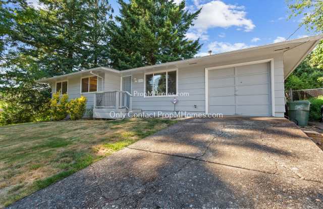 Experience Cozy Extravagance in a Two-Bedroom Ranch-Style Home in Bonny Slope! - 11165 Northwest McDaniel Road, Cedar Mill, OR 97229