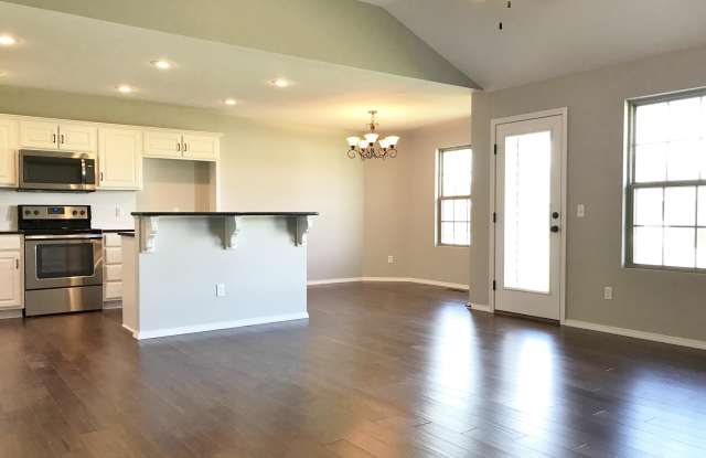 1524 Brewster Lane Gallery 2