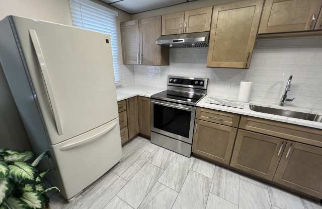 7902 Richfield Road - 7902 Richfield Road, Newington, VA 22153