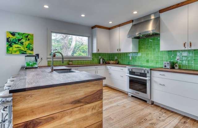 34 Devon Landing Drive Gallery 2