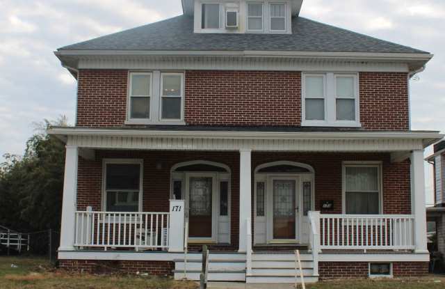 Spacious 3-Bedroom Duplex photos photos Spacious 3-Bedroom Duplex photos photos