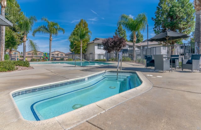 Shoreline Apartments Gallery 4