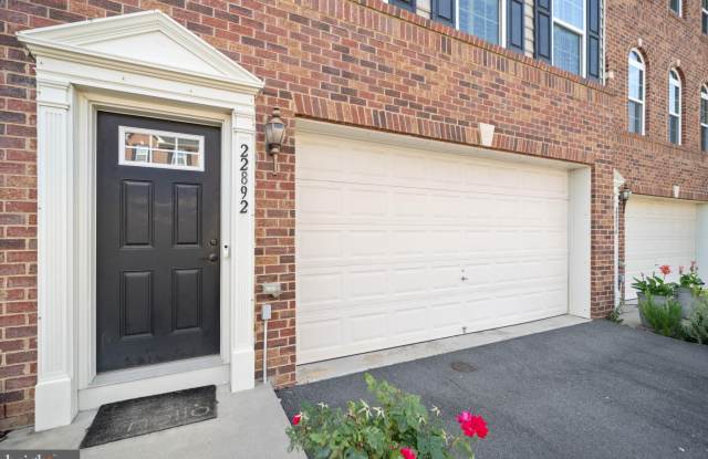 22892 CHESTNUT OAK TERRACE Gallery 4