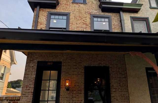 107 E 7TH Avenue Gallery 2
